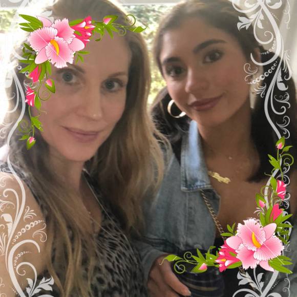 Meet your Posher, Rebecca - Picture 1 of 1